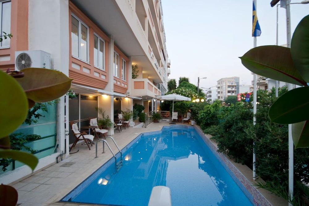 Liberty Hotel Ретимно Екстериор снимка