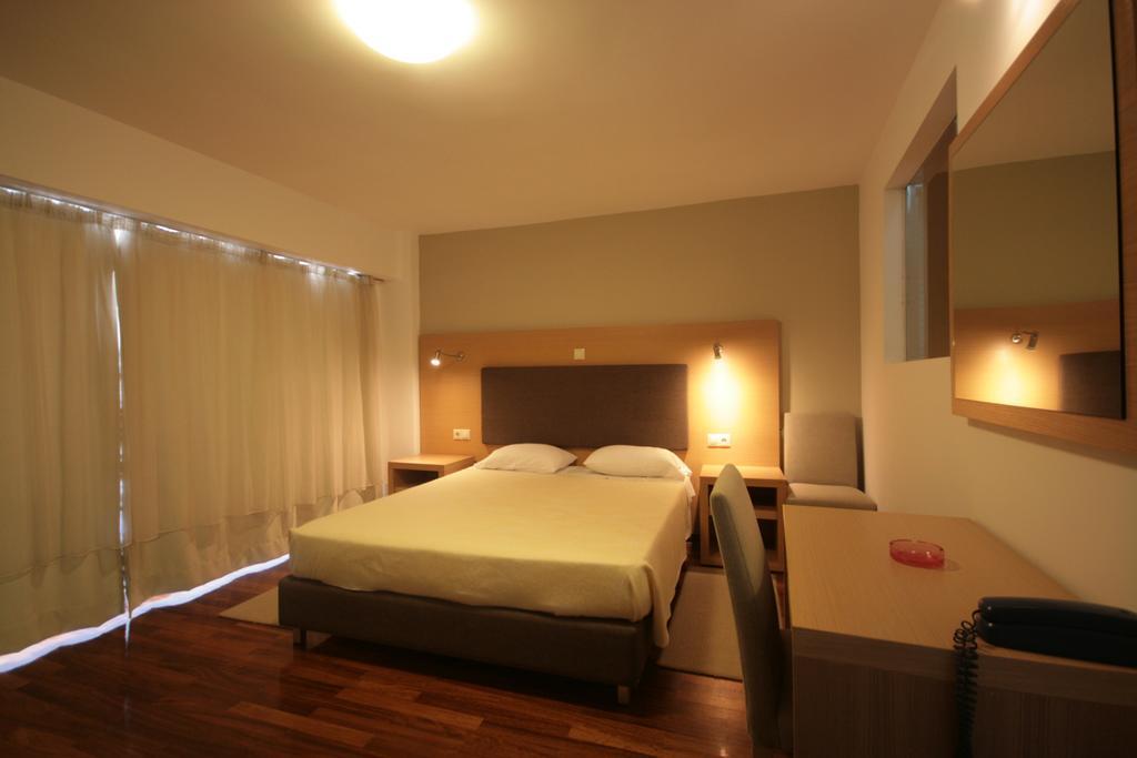 Liberty Hotel Ретимно Екстериор снимка