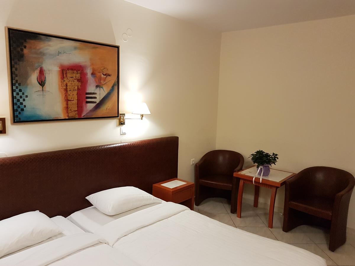 Liberty Hotel Ретимно Екстериор снимка